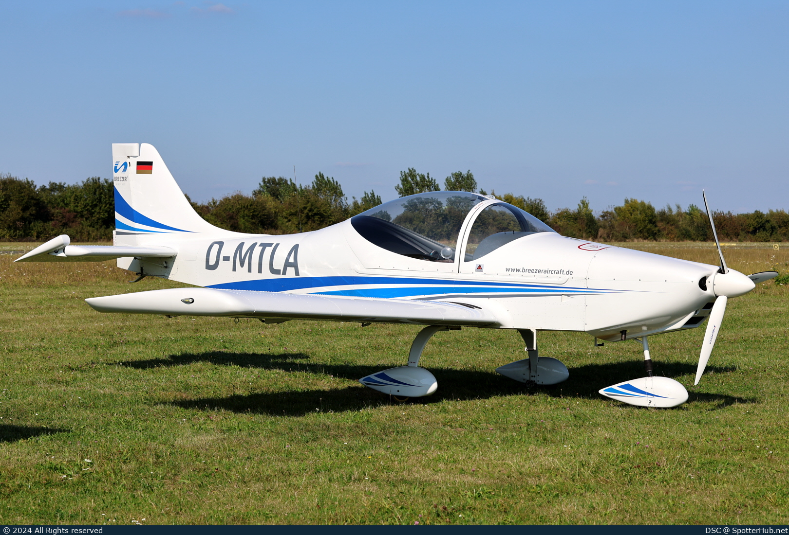 Photo of D-MTLA - Breezer B600 operated by UL-Flugschule Überflug