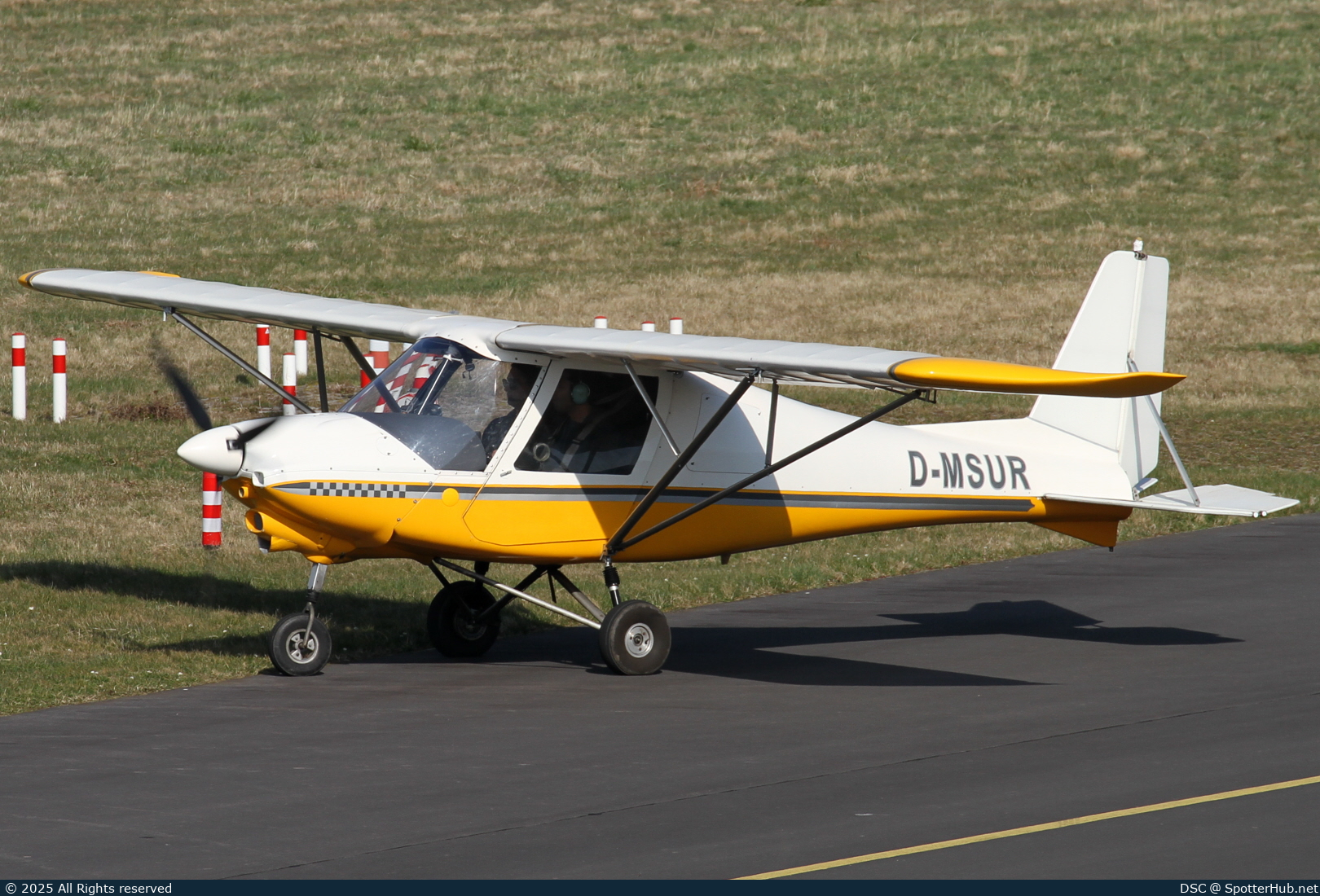 Photo of D-MSUR - Comco Ikarus C42 operated by Private