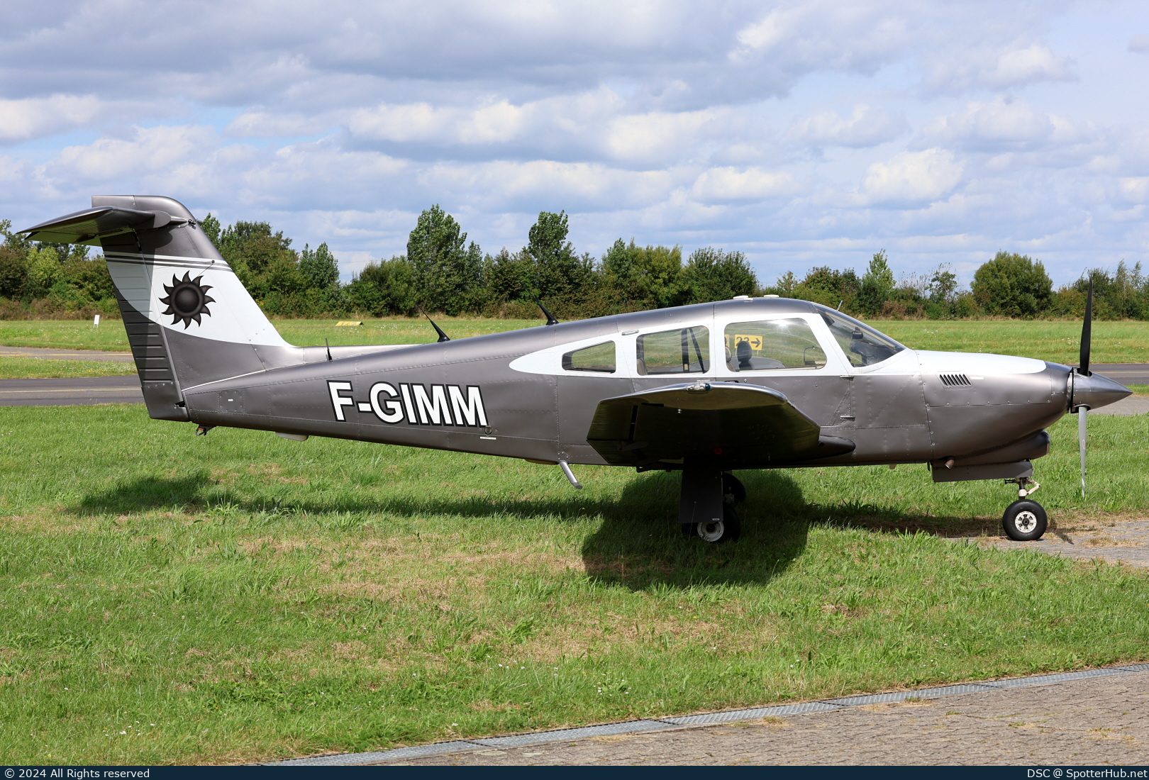 Photo of F-GIMM - Piper PA-28RT-201T Turbo Arrow IV operated by Private