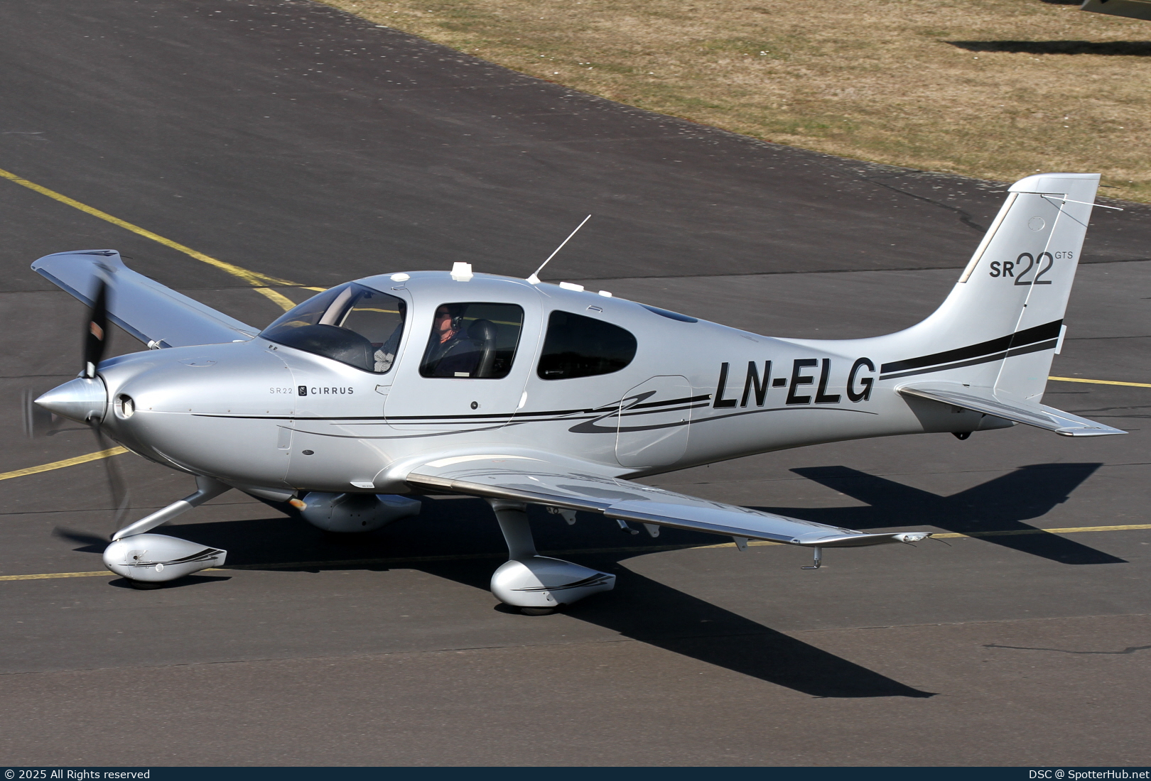Photo of LN-ELG - Cirrus SR22 G3 GTS operated by Private