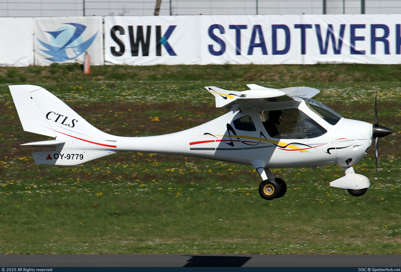 Photo of OY-9779 - Flight Design CTLS operated by Private