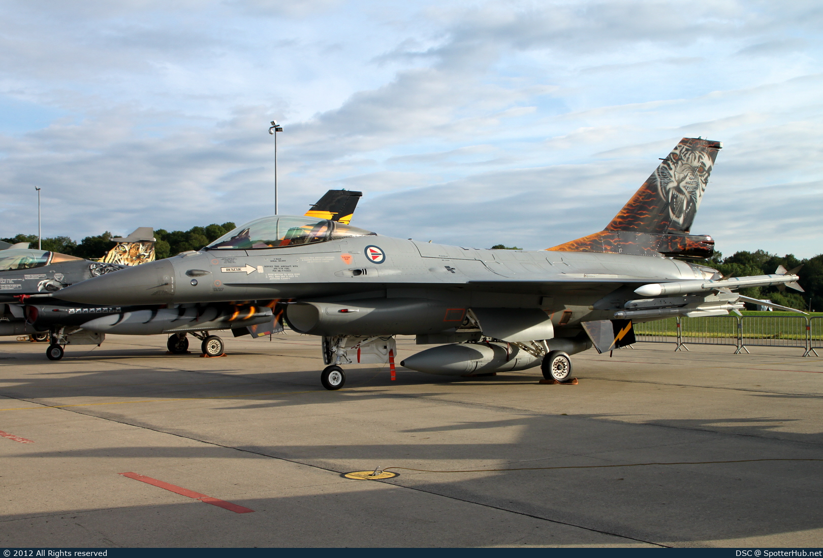 Photo of 664 - General Dynamics F-16AM Fighting Falcon operated by Royal Norwegian Air Force