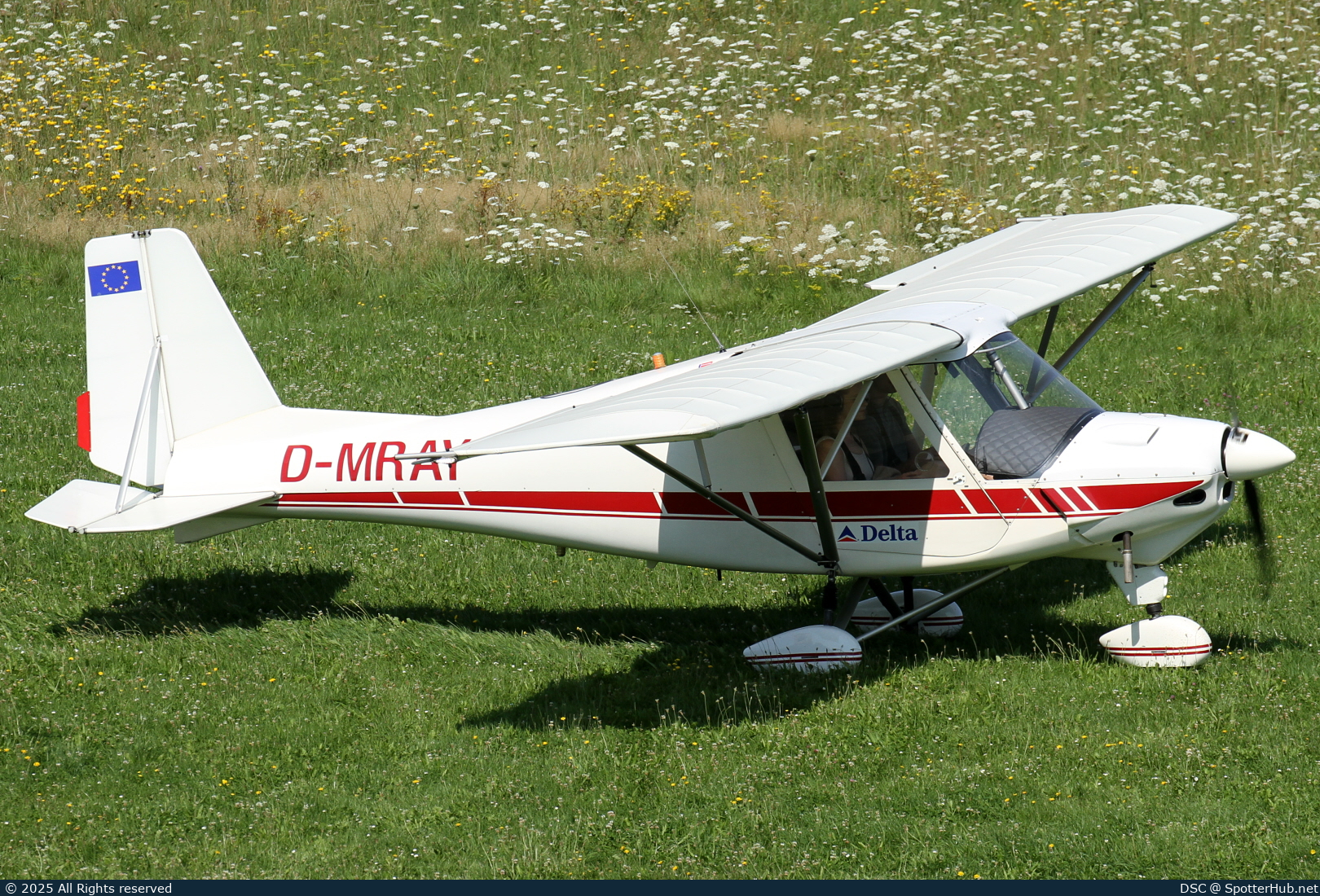 Photo of D-MRAY - Comco Ikarus C42 operated by Private