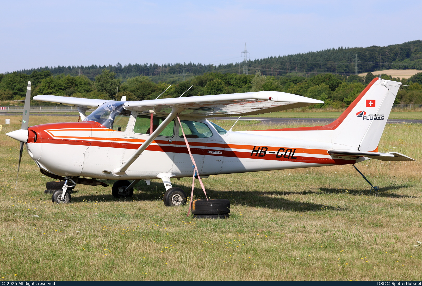 Photo of HB-CQL - Cessna 172P Skyhawk II operated by Flubag