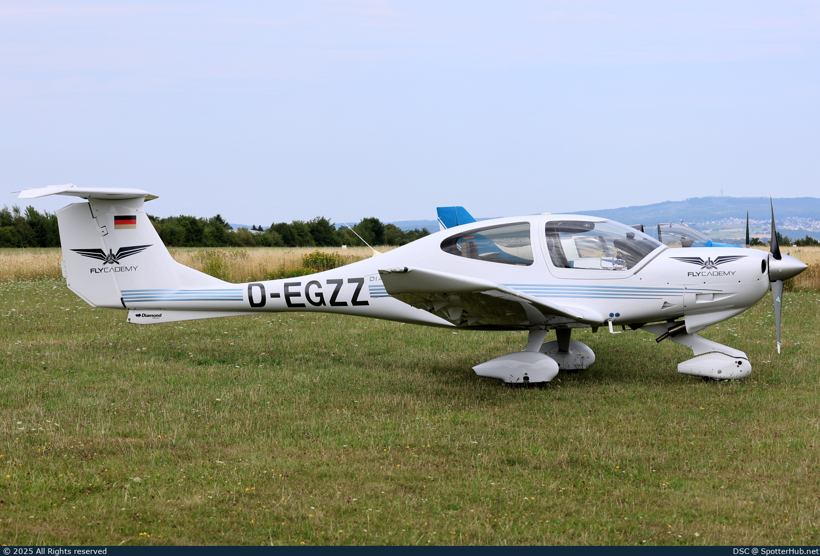 Photo of D-EGZZ - Diamond DA40 Diamond Star TDI operated by FlyCademy