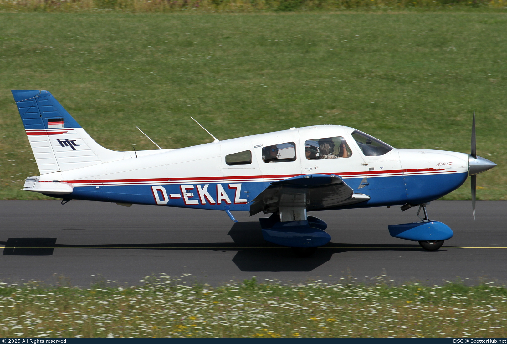 Photo of D-EKAZ - Piper PA-28-181 Archer III operated by Hanseatischer Fliegerclub Frankfurt