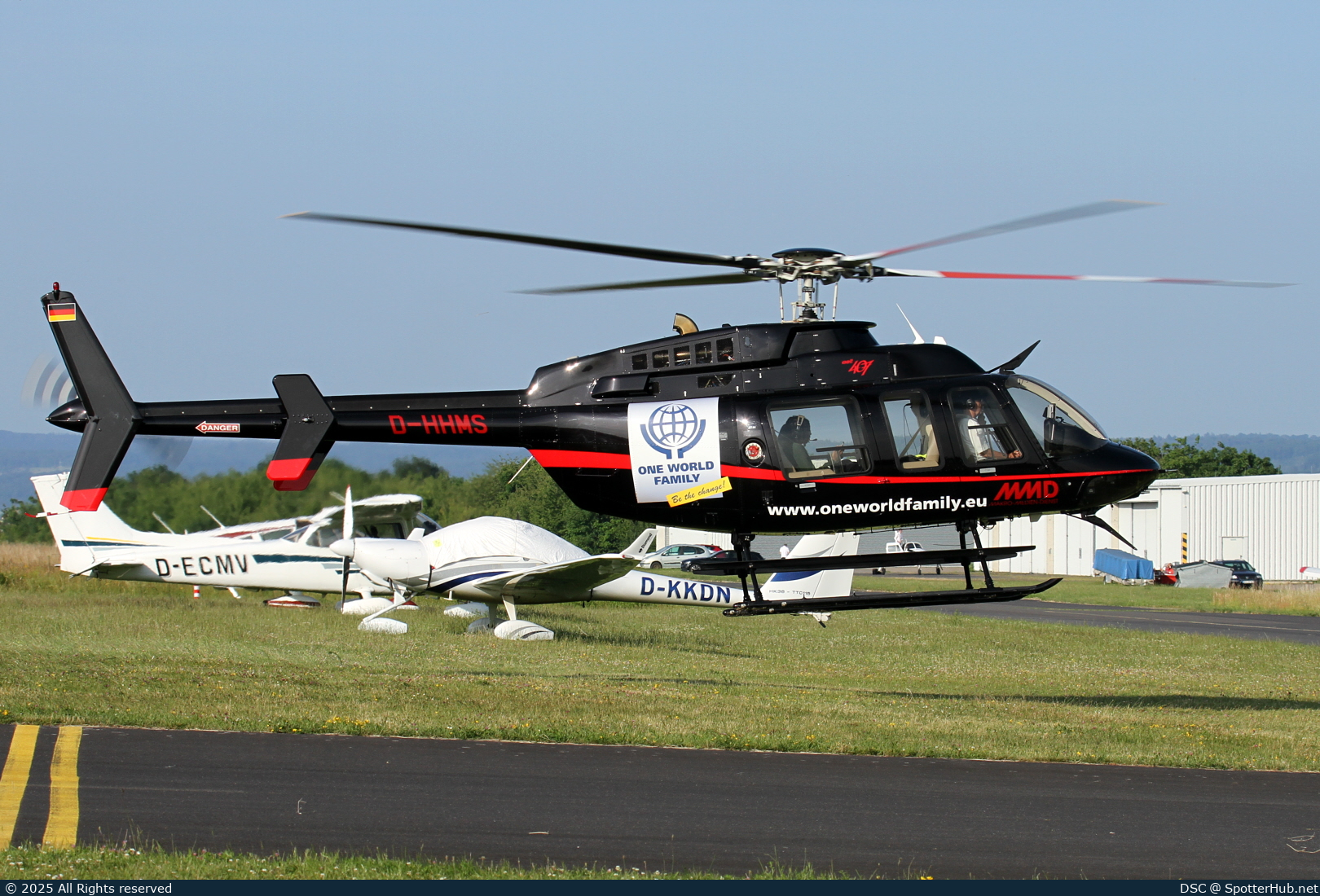 Photo of D-HHMS - Bell 407 operated by Makro-Medien-Dienst
