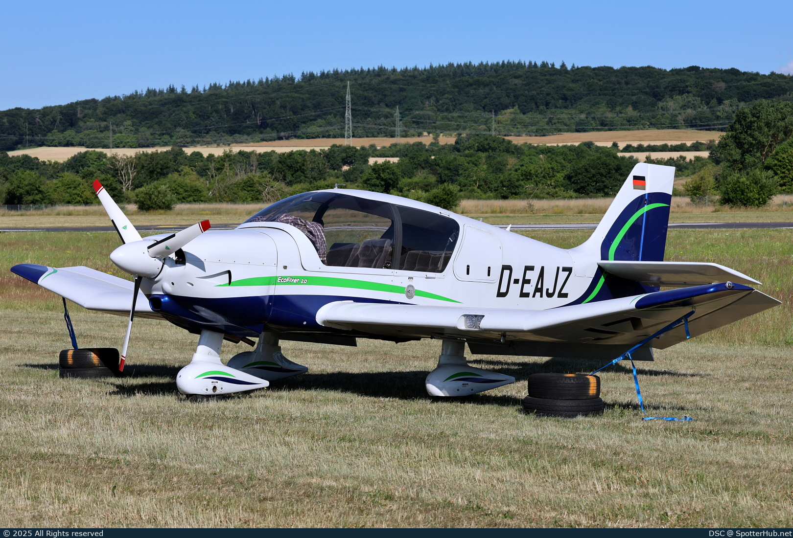 Photo of D-EAJZ - Robin DR401/155cdi Ecoflyer operated by Private