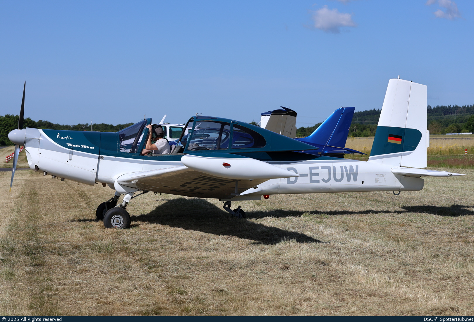 Photo of D-EJUW - Orličan L-40 Meta Sokol operated by Aero-Club Bad Nauheim