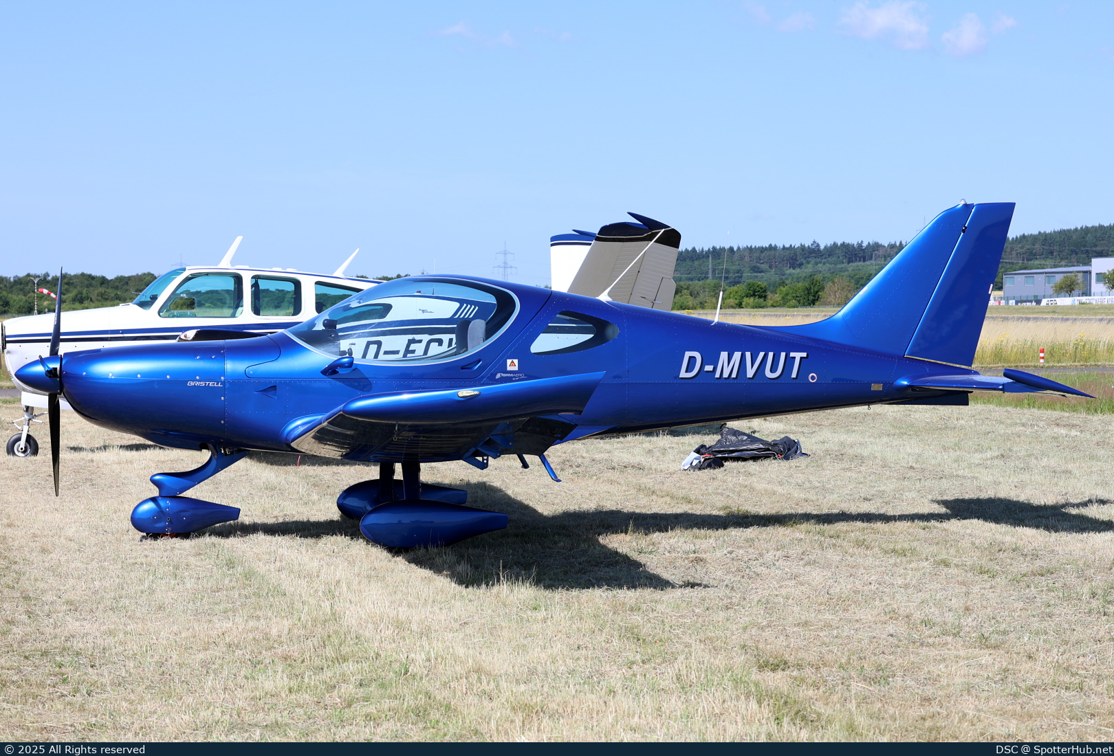 Photo of D-MVUT - BRM Aero Bristell NG 5 LSA operated by Private