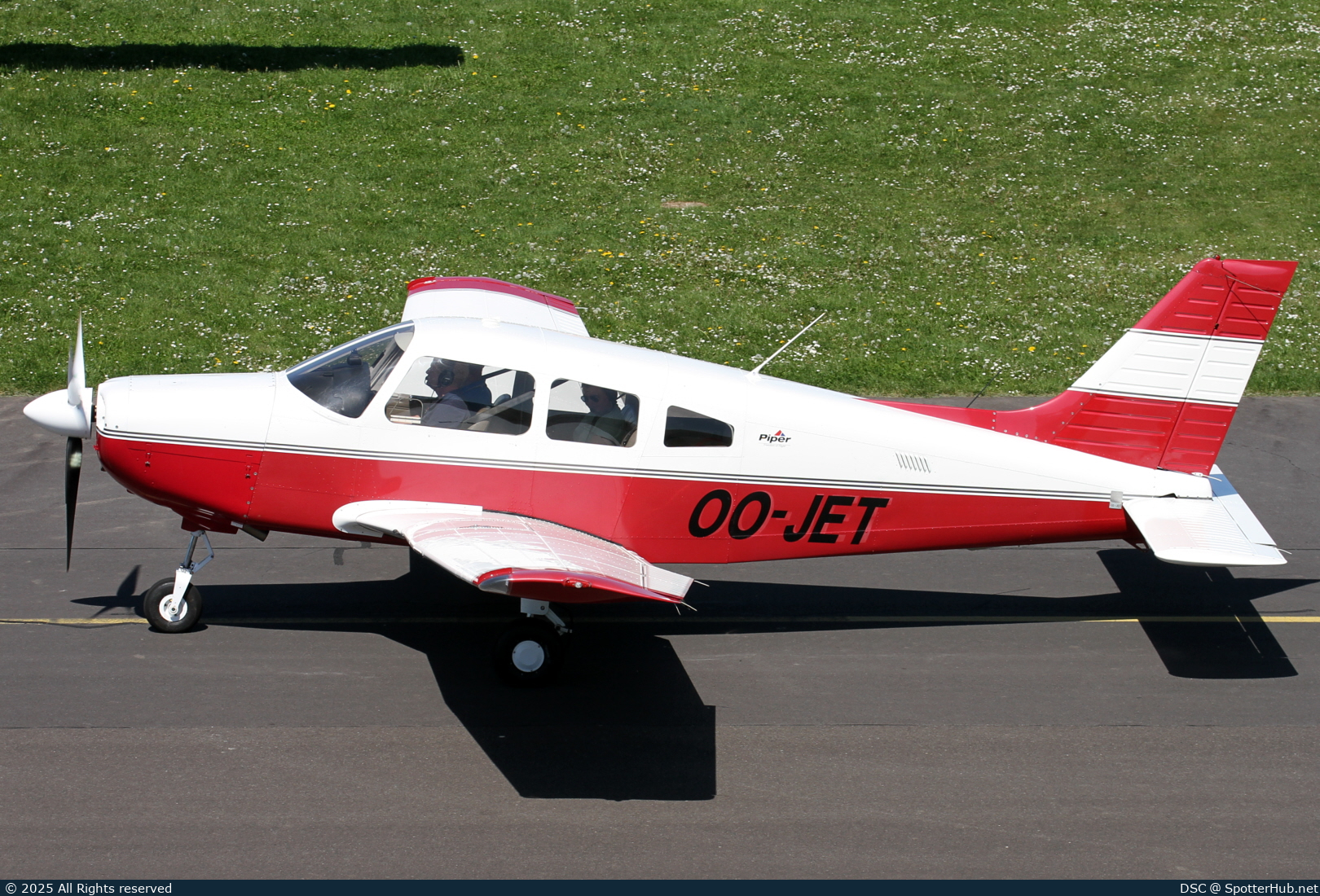 Photo of OO-JET - Piper PA-28-161 Warrior III operated by Brussels Aviation School
