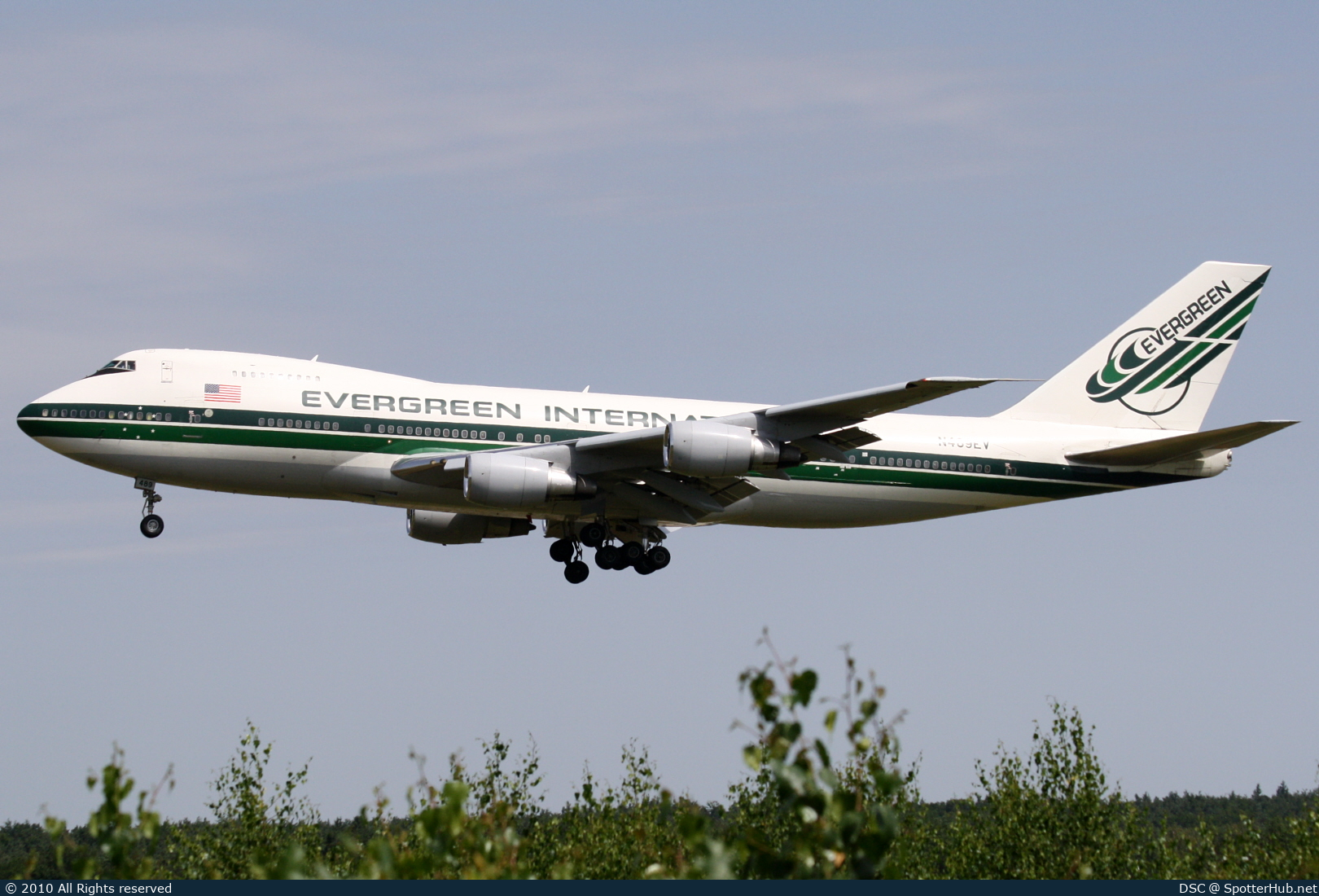 Photo of N489EV - Boeing 747-230B(SF) operated by Evergreen International Airlines