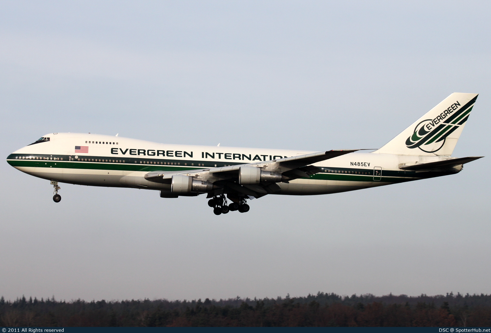 Photo of N485EV - Boeing 747-212B(SF) operated by Evergreen International Airlines