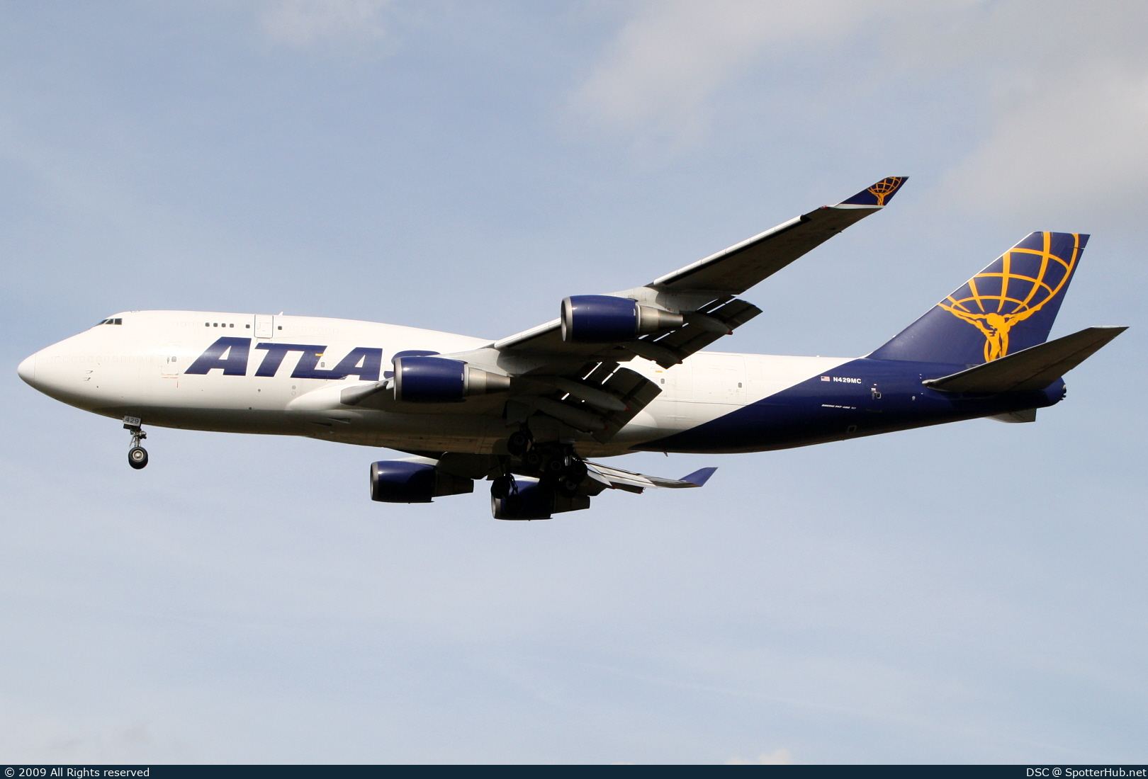 Photo of N429MC - Boeing 747-481(BCF) operated by Atlas Air