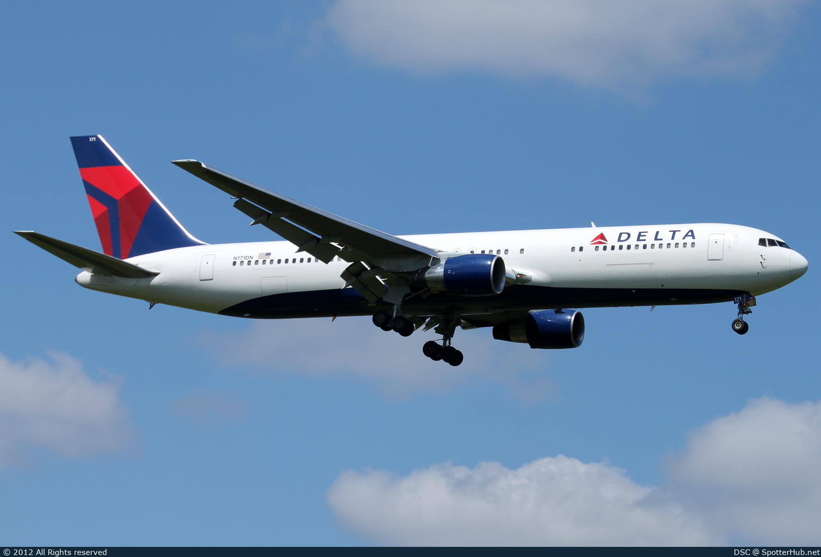 Photo of N171DN - Boeing 767-332(ER) operated by Delta Air Lines