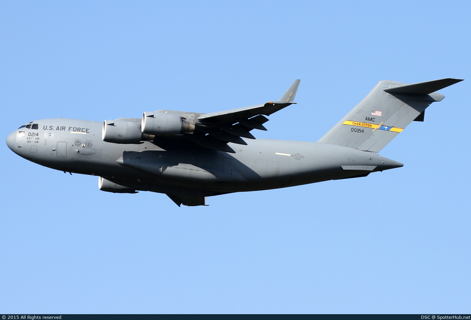 Photo of 10-0214 - Boeing C-17A Globemaster III operated by US Air Force