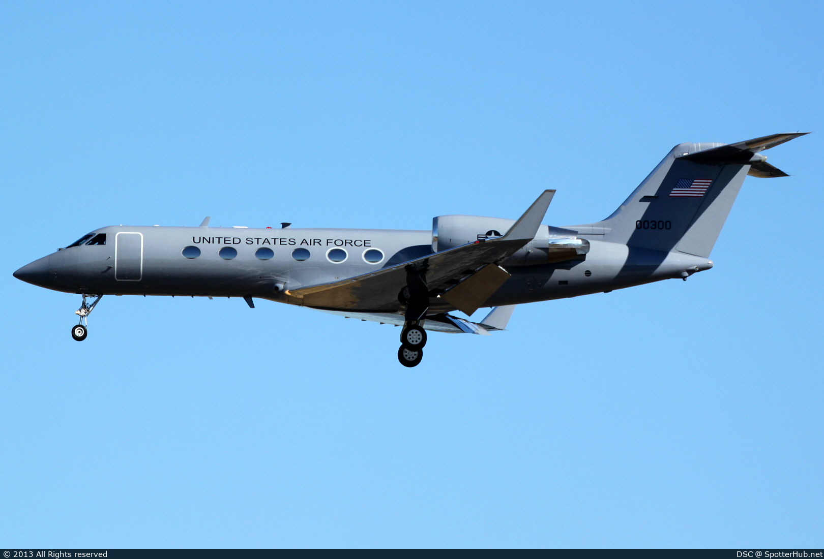 Photo of 90-0300 - Gulfstream C-20H operated by US Air Force