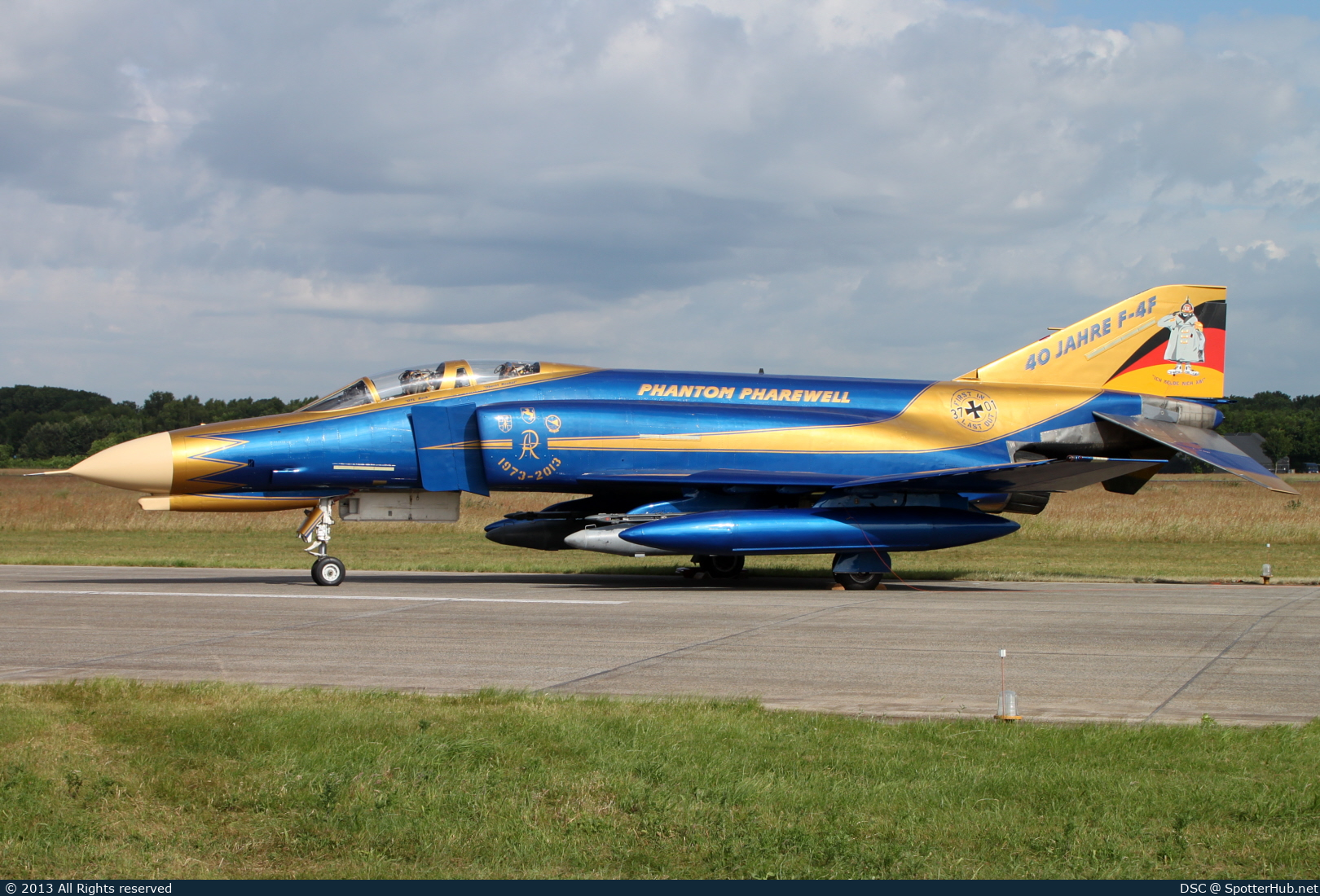 Photo of 37+01 - McDonnell Douglas F-4F Phantom II operated by German Air Force