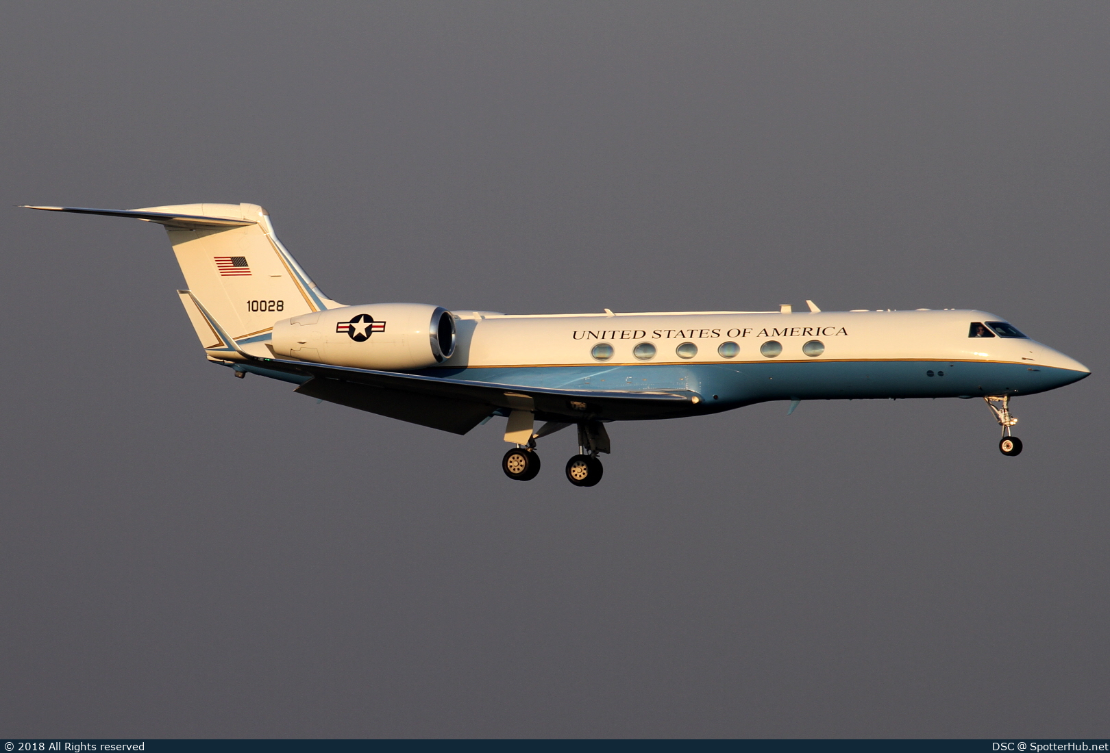 Photo of 01-0028 - Gulfstream C-37A operated by US Air Force