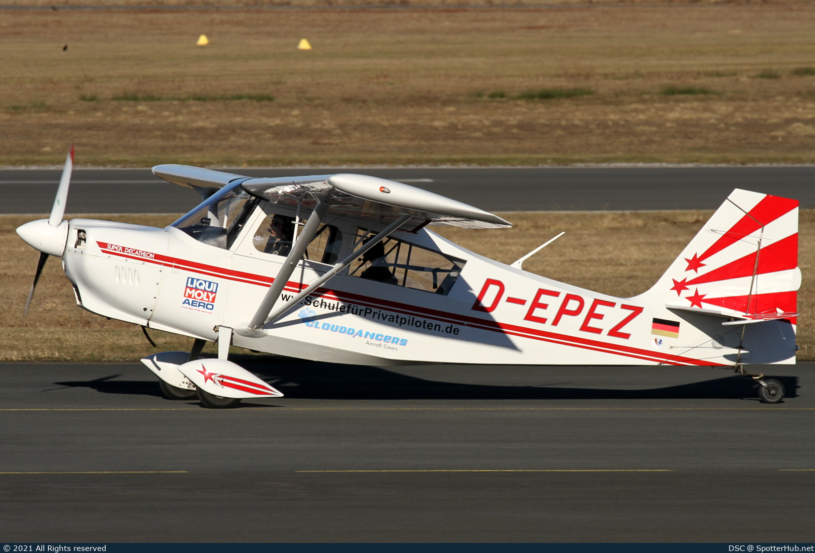 Photo of D-EPEZ - American Champion 8KCAB Super Decathlon operated by Flugschule Mainz