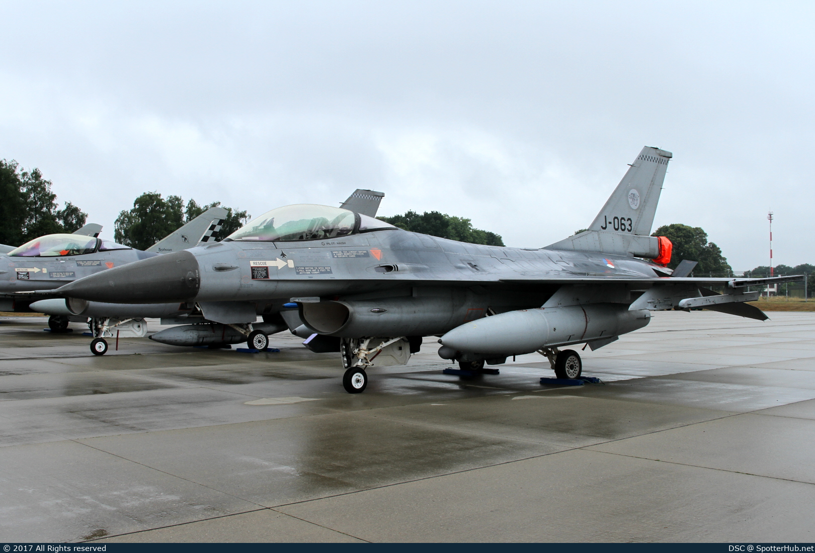 Photo of J-063 - General Dynamics F-16AM Fighting Falcon operated by Royal Netherlands Air Force