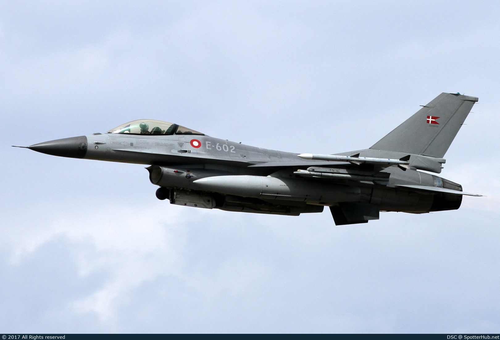 Photo of E-602 - General Dynamics F-16AM Fighting Falcon operated by Royal Danish Air Force