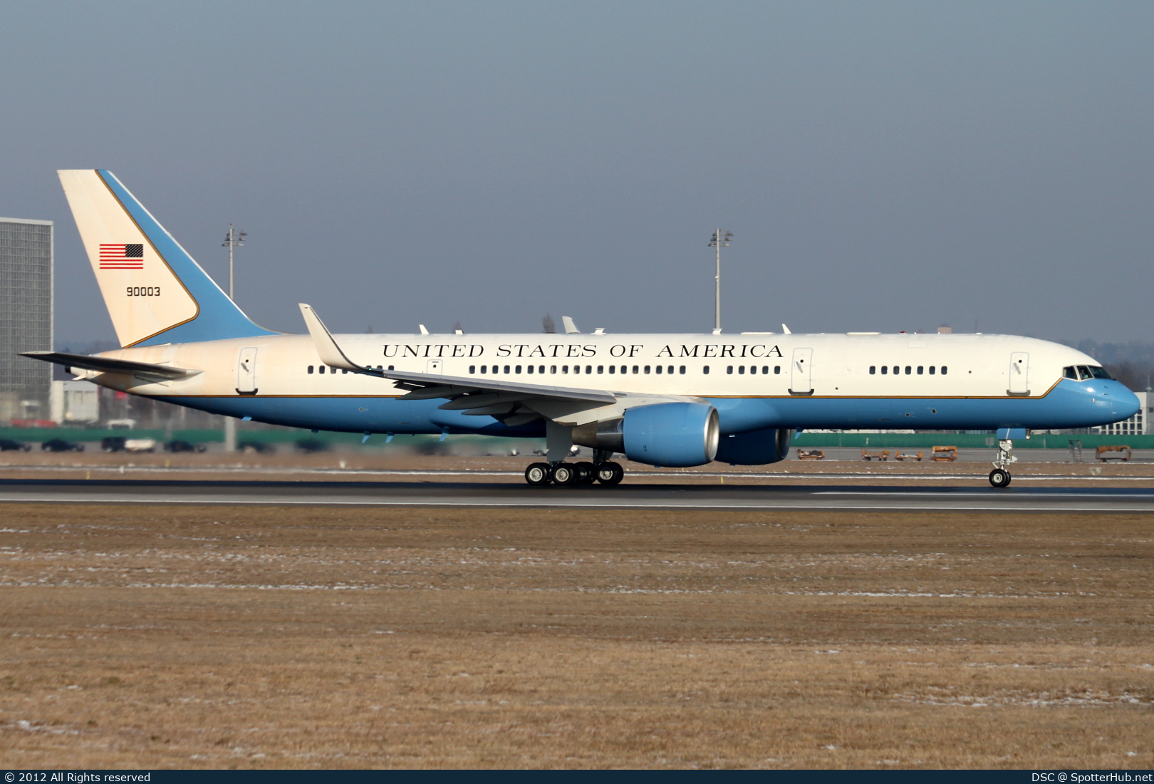 Photo of 99-0003 - Boeing C-32A operated by US Air Force