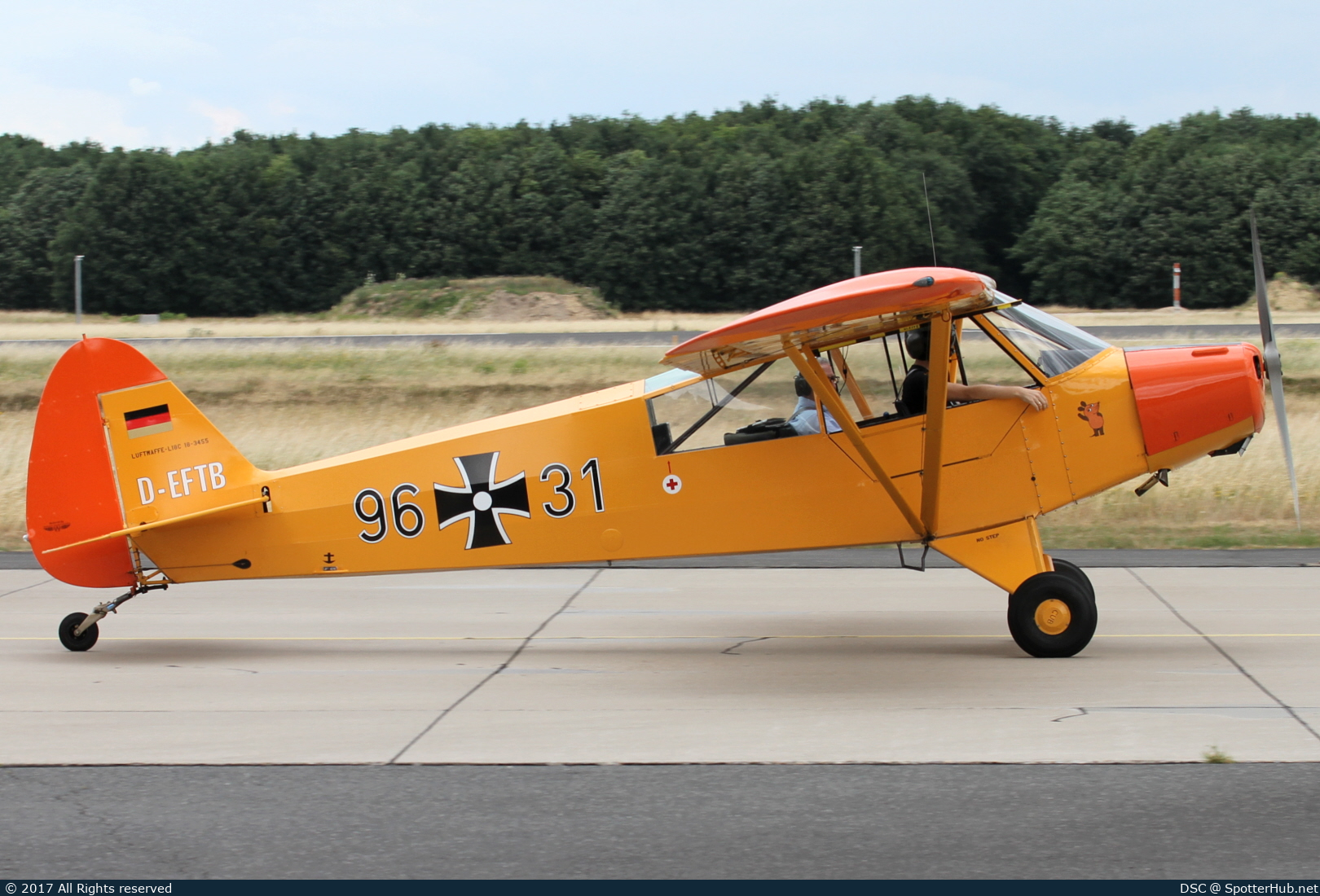Photo of D-EFTB - Piper PA-18-95 Super Cub operated by Bundeswehr-Sportflieger-Gemeinschaft Hangelar