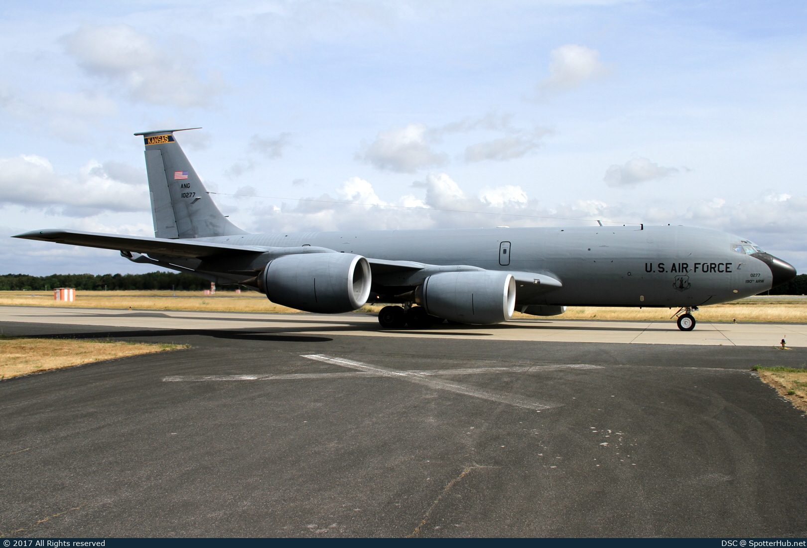 Photo of 61-0277 - Boeing KC-135R Stratotanker operated by US Air Force