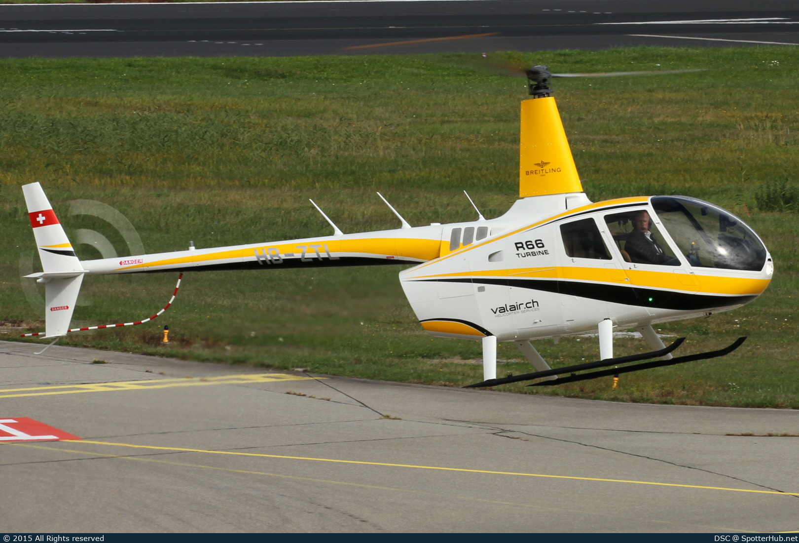 Photo of HB-ZTL - Robinson R66 Turbine operated by Valair