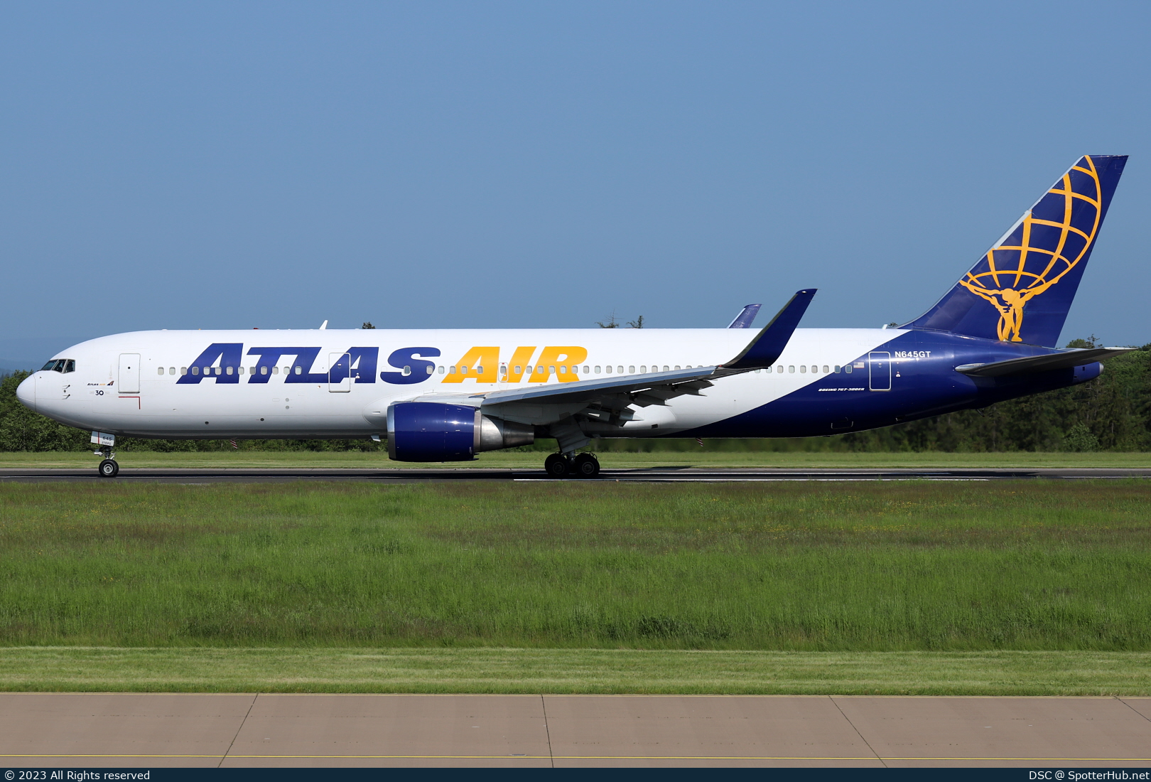 Photo of N645GT - Boeing 767-324(ER) operated by Atlas Air