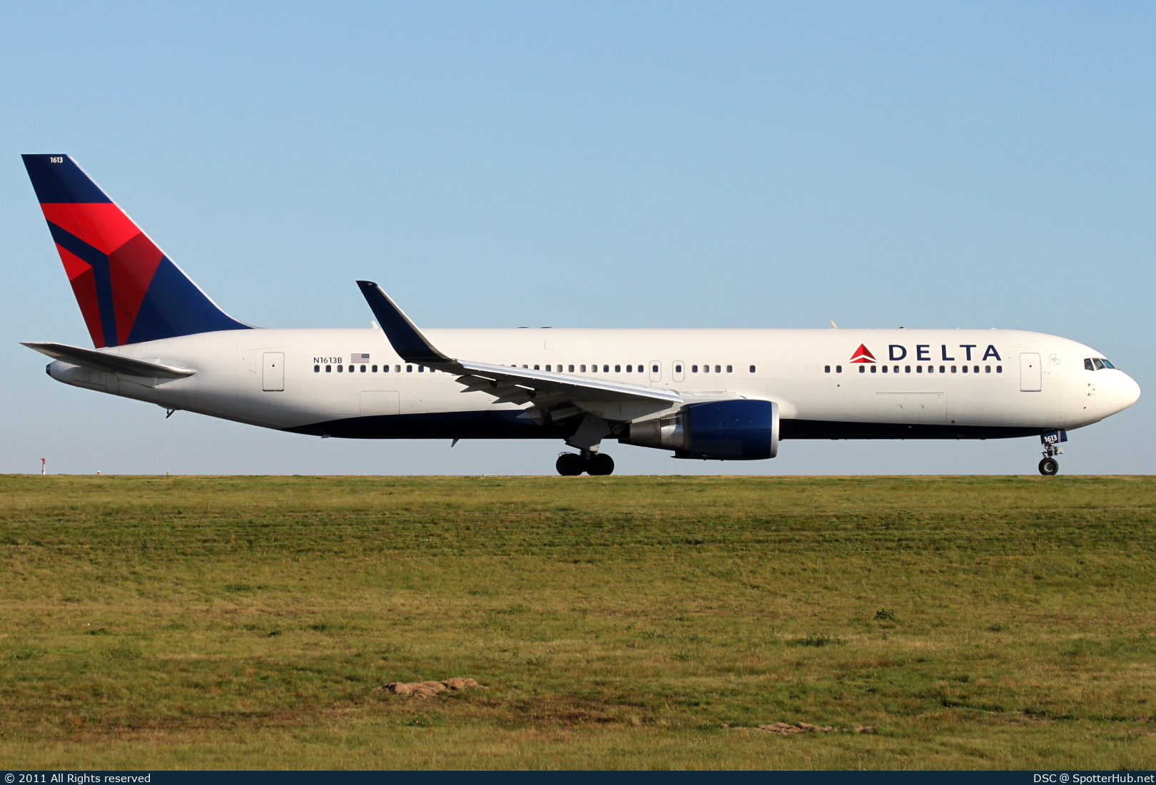 Photo of N1613B - Boeing 767-332(ER) operated by Delta Air Lines