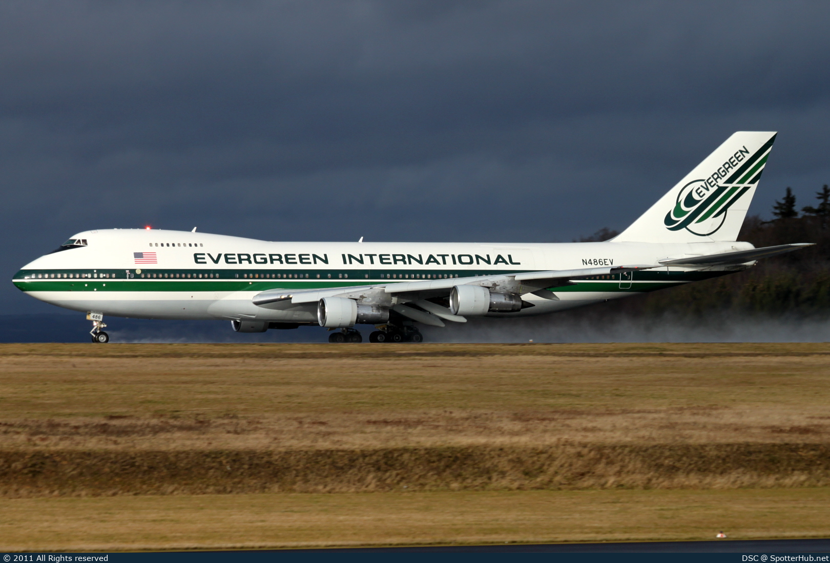 Photo of N486EV - Boeing 747-212B(SF) operated by Evergreen International Airlines