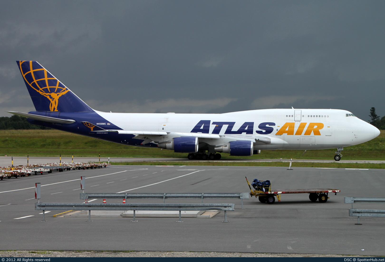Photo of N458MC - Boeing 747-446(BCF) operated by Atlas Air