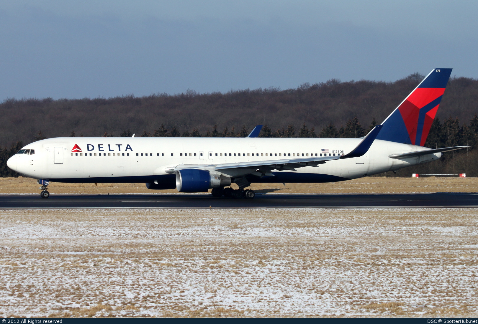 Photo of N175DN - Boeing 767-332(ER) operated by Delta Air Lines