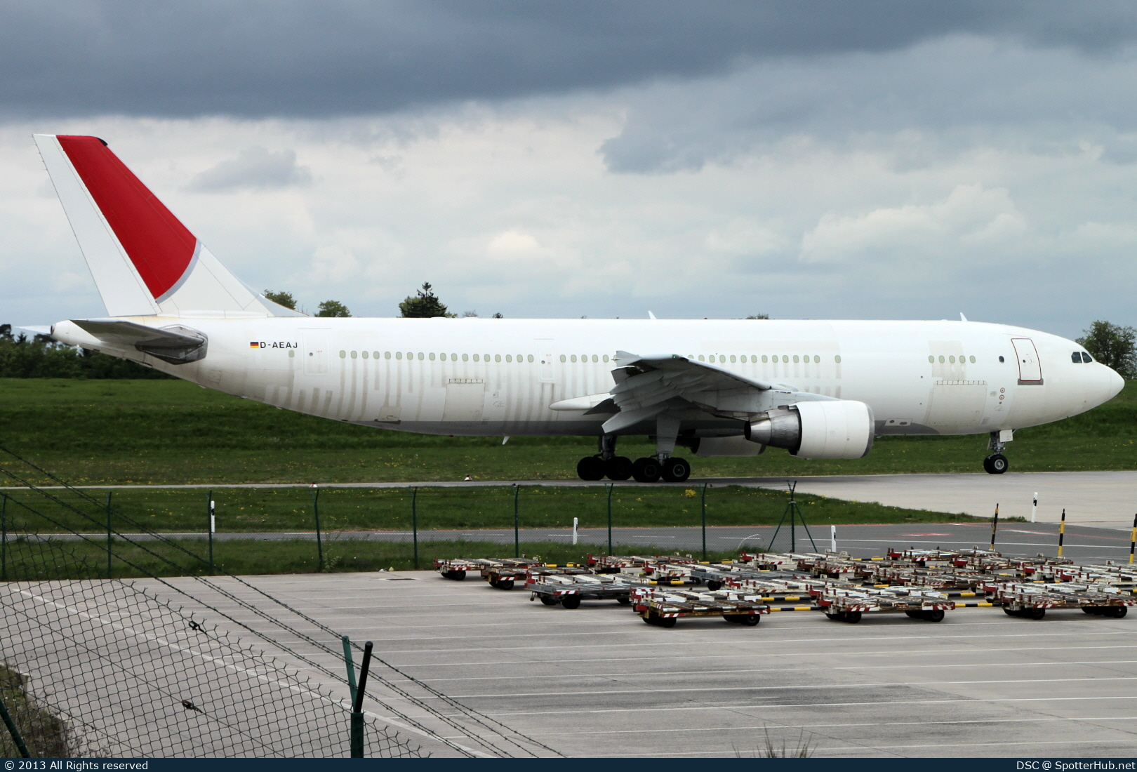 Photo of D-AEAJ - Airbus A300B4-622R(F) operated by European Air Transport