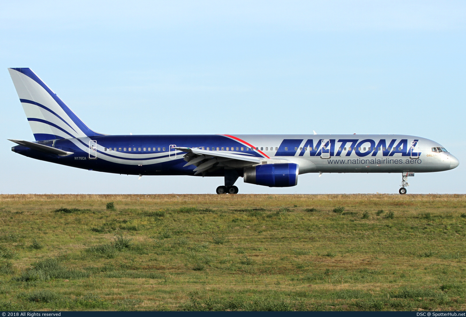 Photo of N176CA - Boeing 757-28A operated by National Airlines [2006]