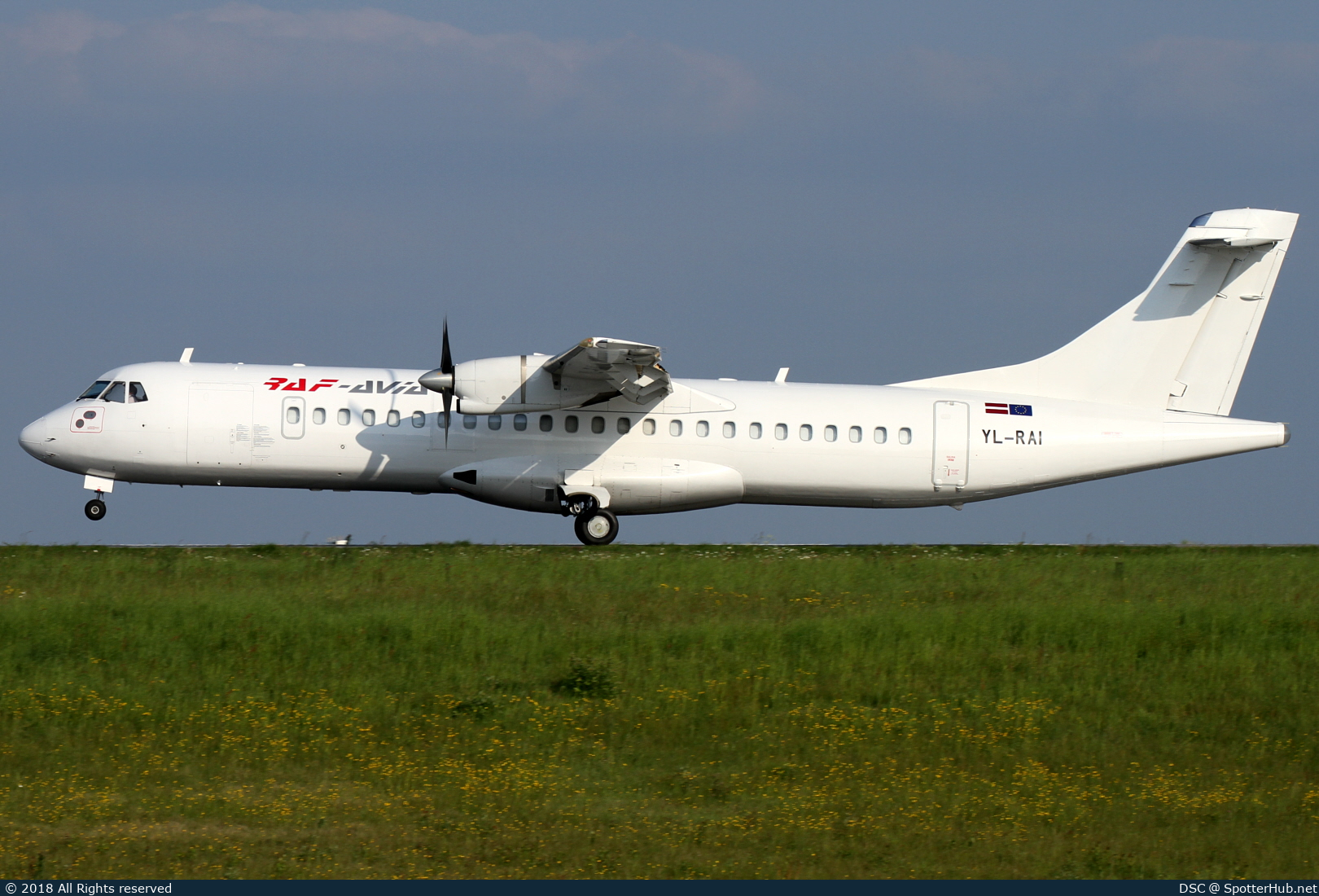 Photo of YL-RAI - ATR 72-202(F) operated by RAF-Avia