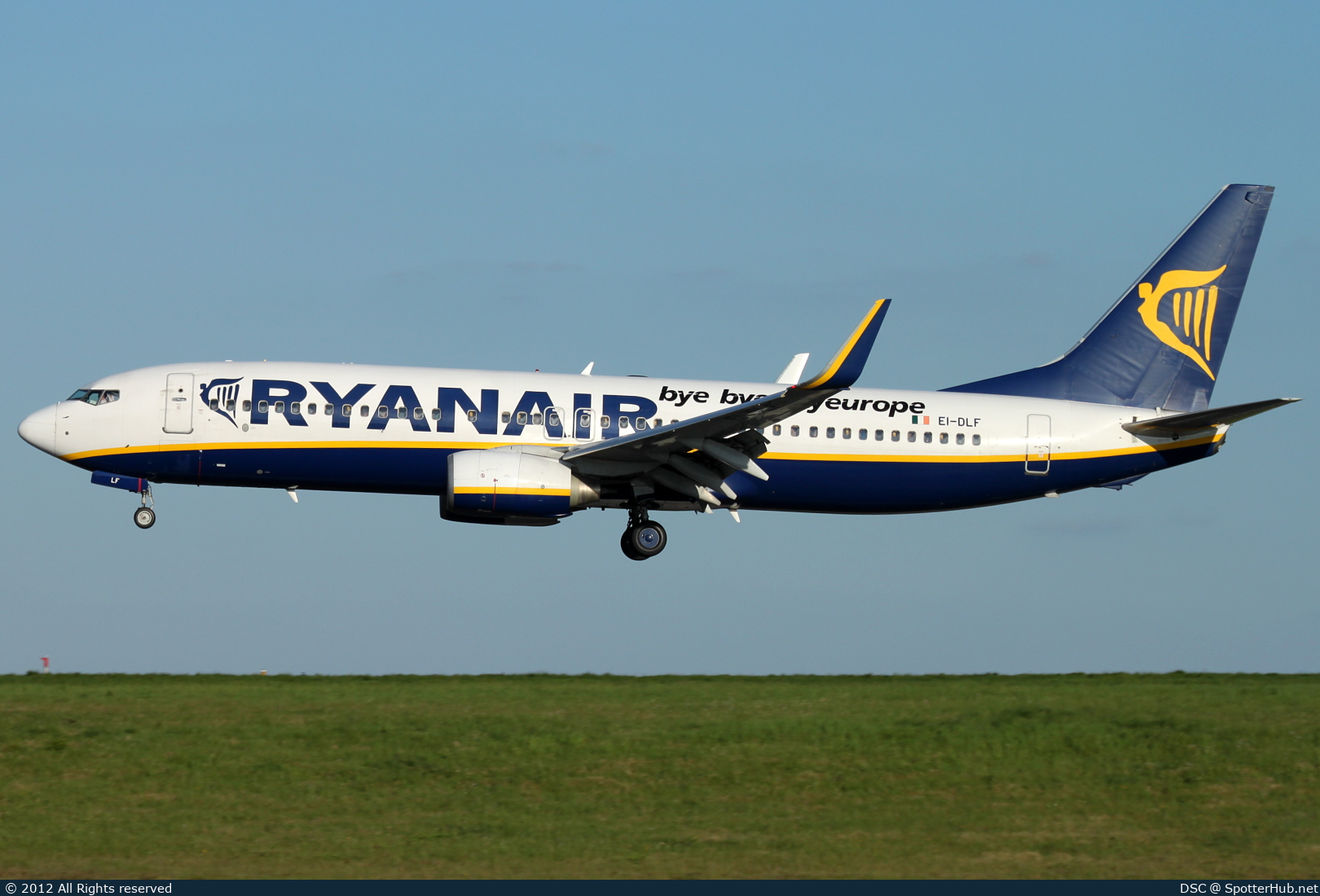 Photo of EI-DLF - Boeing 737-8AS operated by Ryanair