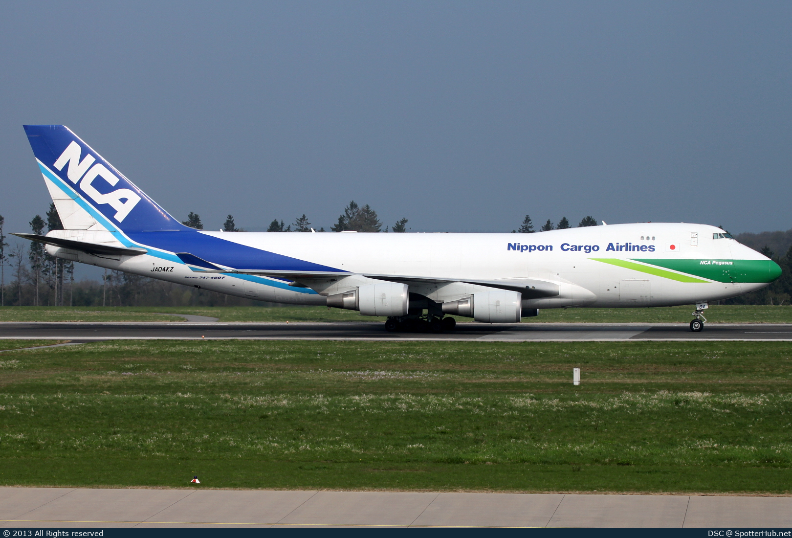 Photo of JA04KZ - Boeing 747-481F operated by Nippon Cargo Airlines