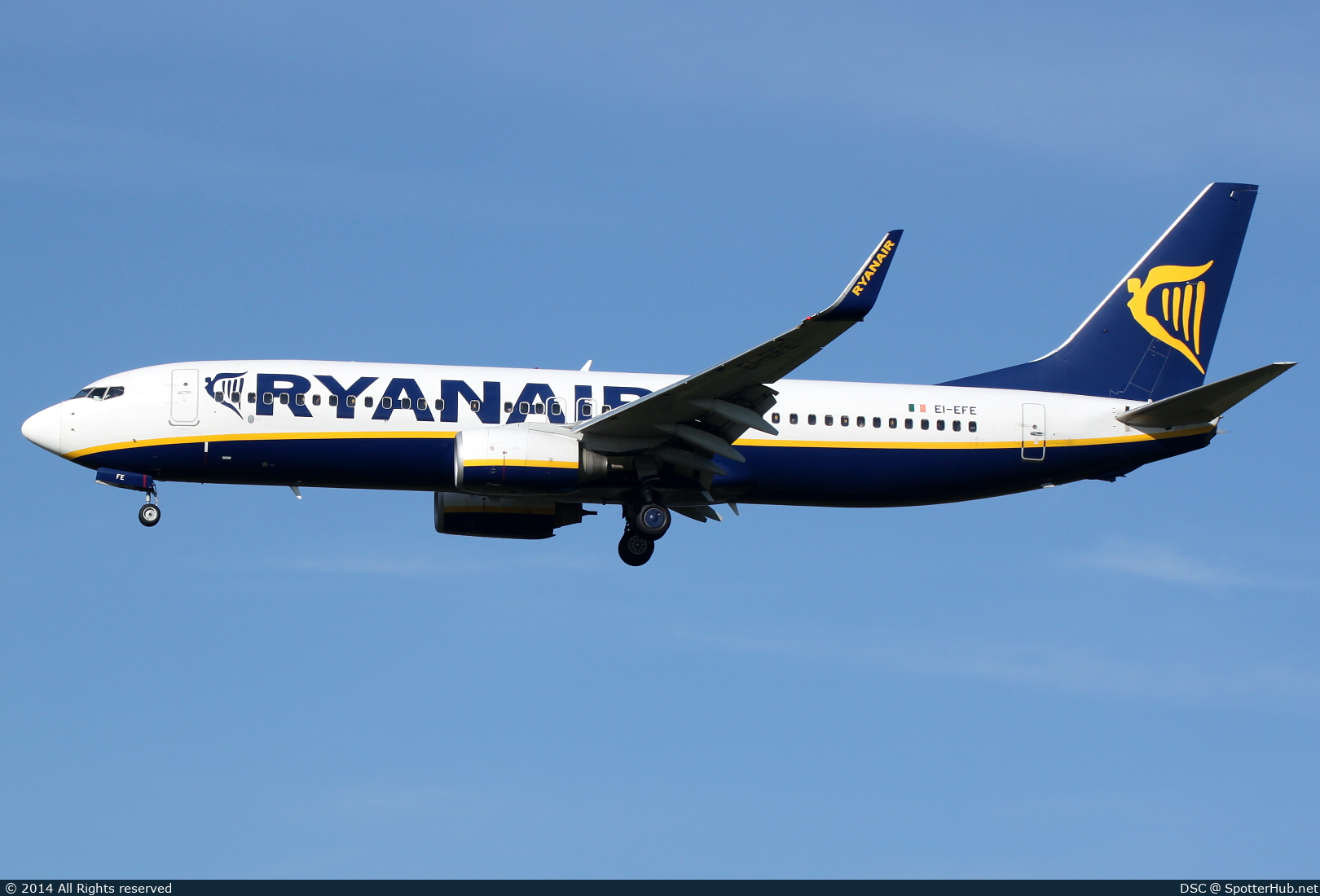 Photo of EI-EFE - Boeing 737-8AS operated by Ryanair