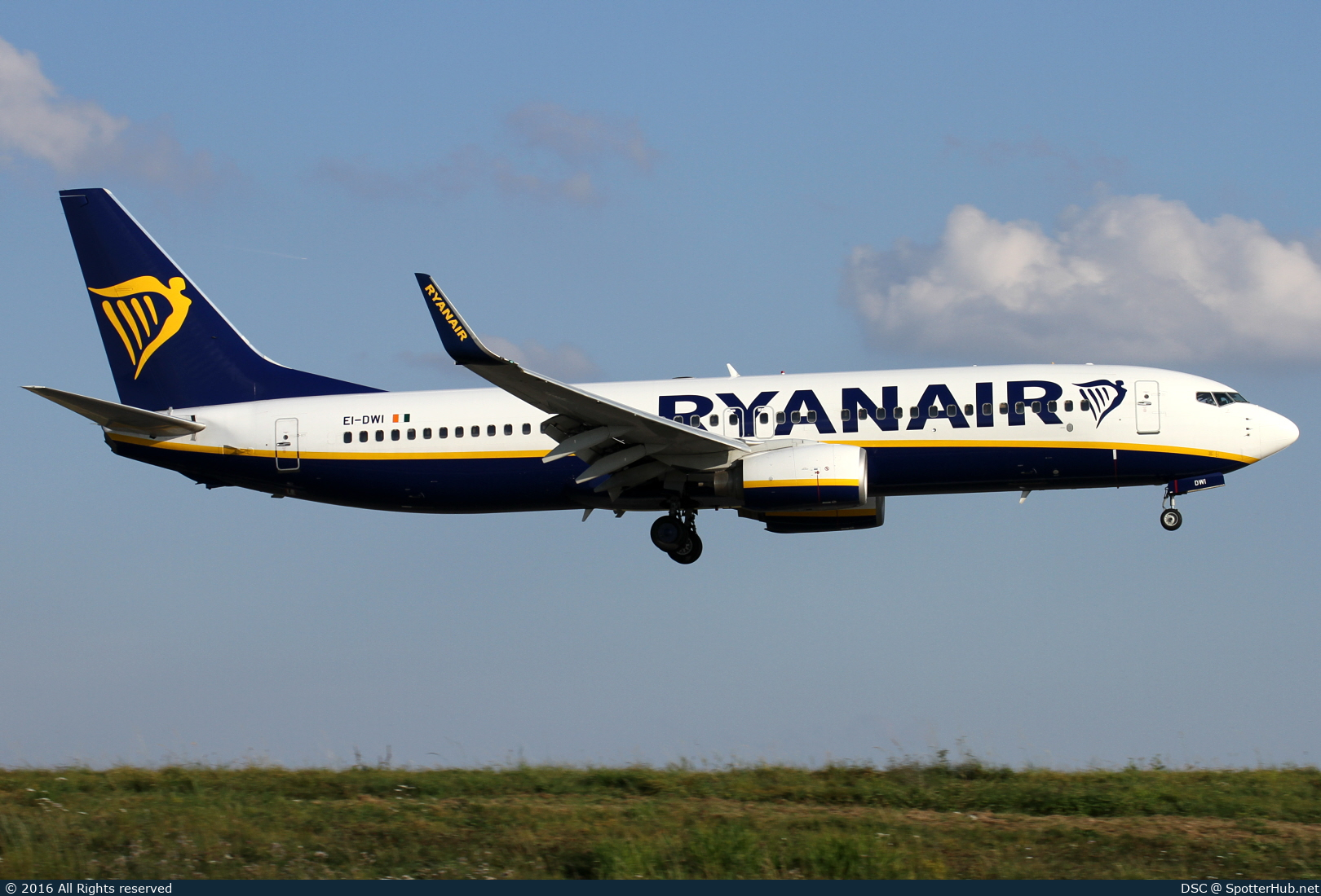 Photo of EI-DWI - Boeing 737-8AS operated by Ryanair