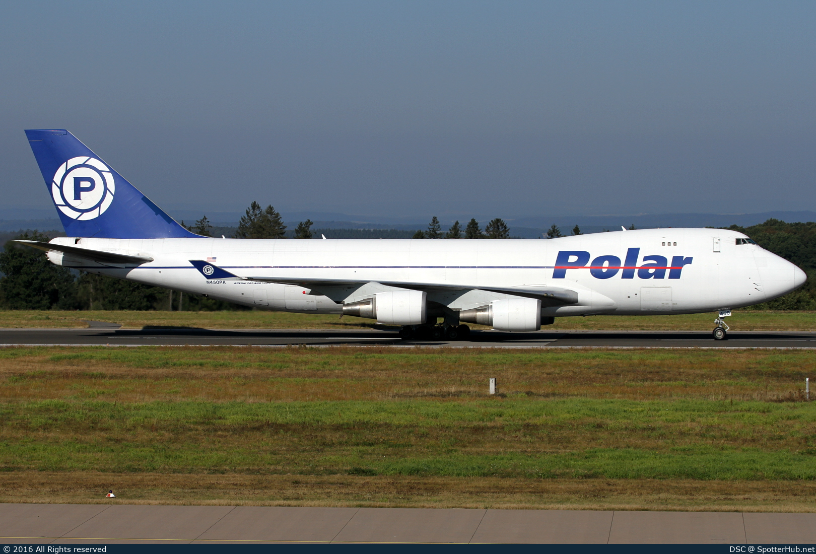 Photo of N450PA - Boeing 747-46NF operated by Polar Air Cargo