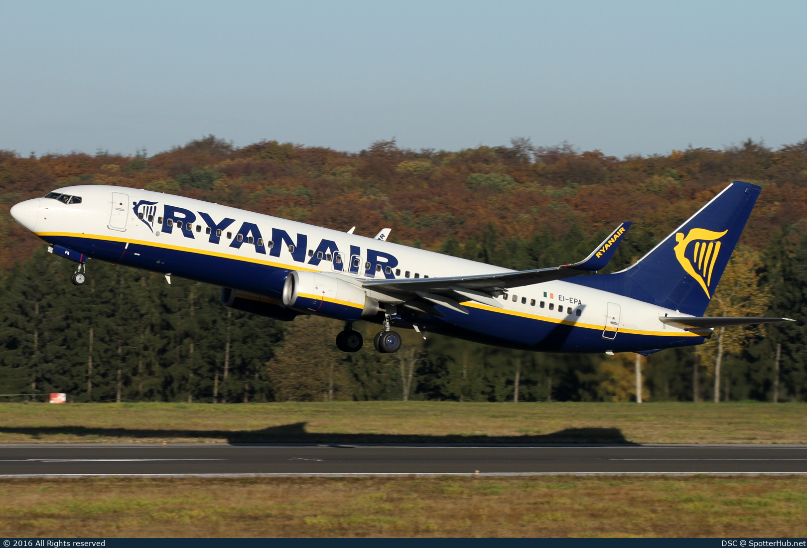 Photo of EI-EPA - Boeing 737-8AS operated by Ryanair