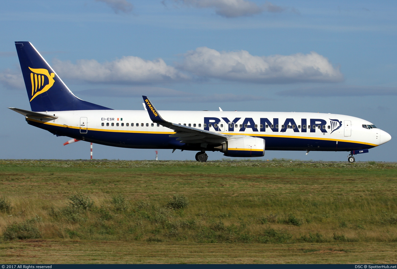Photo of EI-ESR - Boeing 737-8AS operated by Ryanair