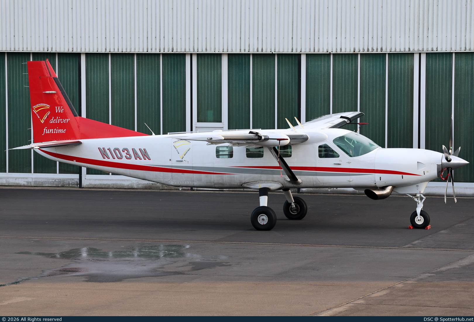 Photo of N103AN - Cessna 208B Grand Caravan operated by Para Club Wiener Neustadt