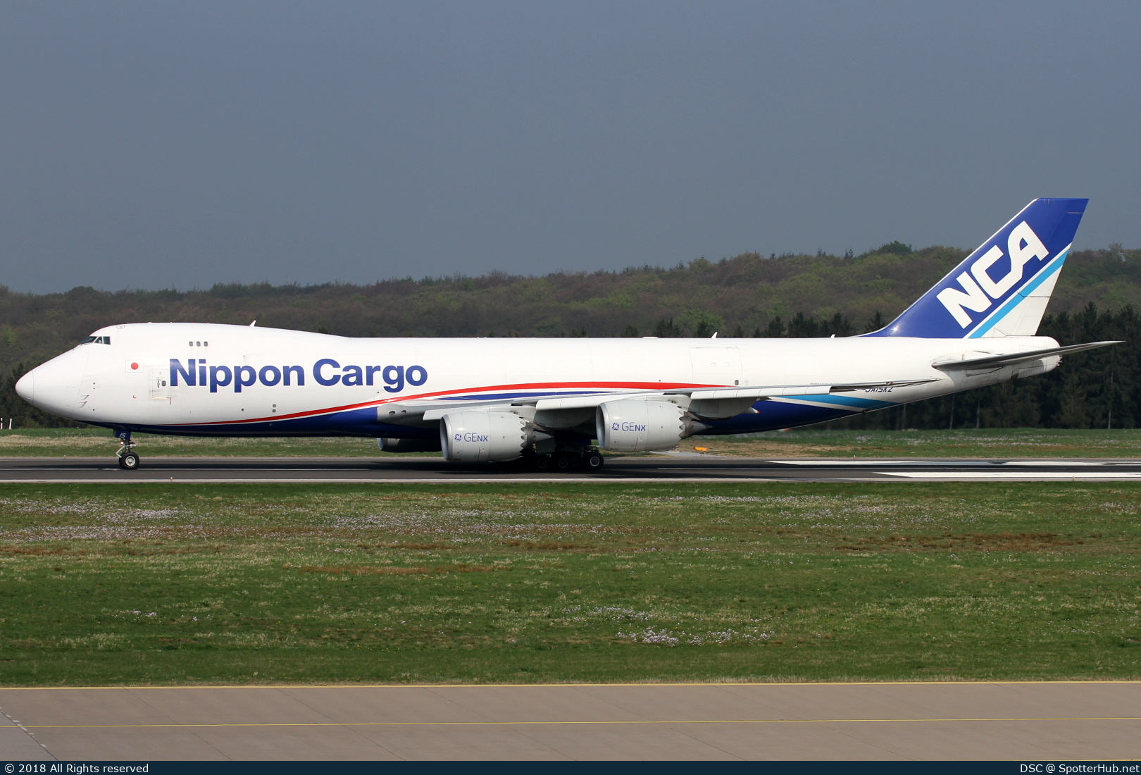 Photo of JA12KZ - Boeing 747-8KZF operated by Nippon Cargo Airlines