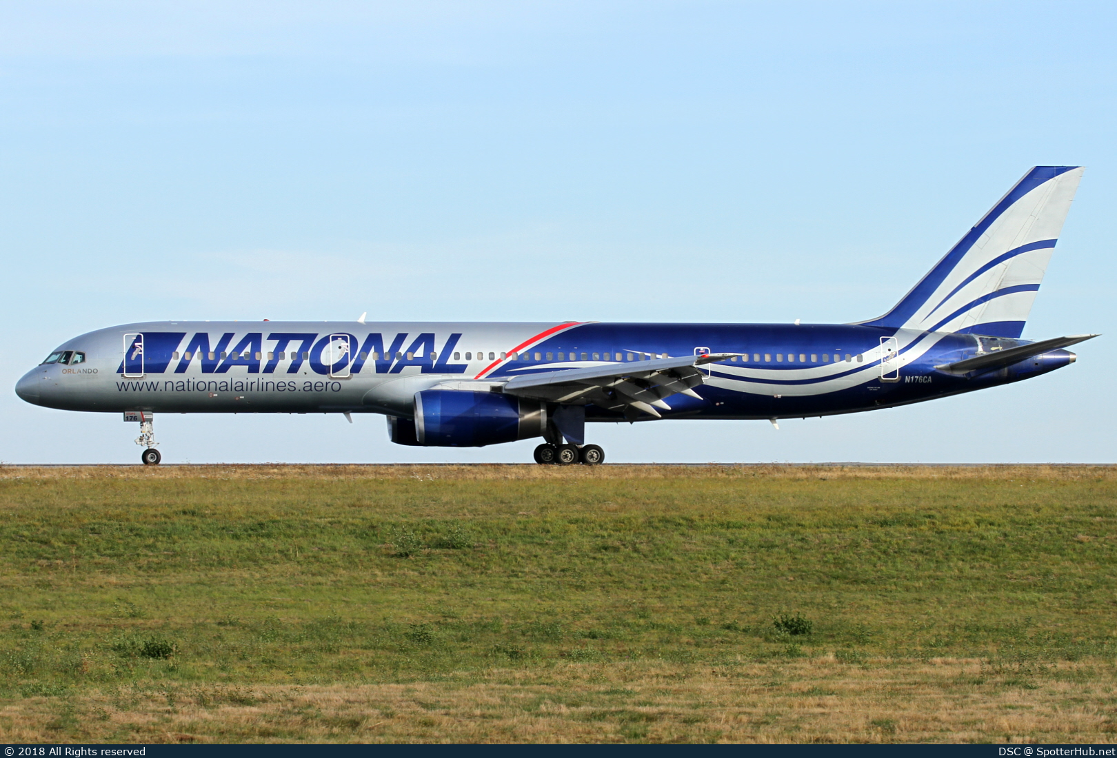 Photo of N176CA - Boeing 757-28A operated by National Airlines [2006]