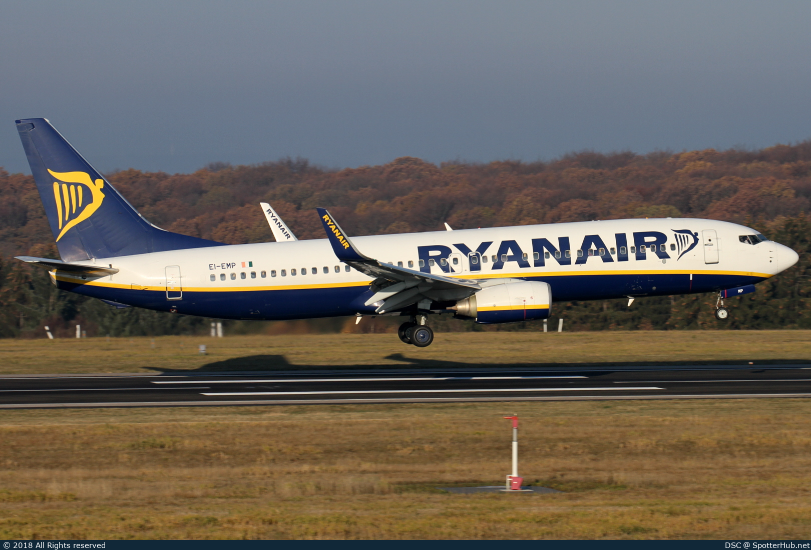 Photo of EI-EMP - Boeing 737-8AS operated by Ryanair