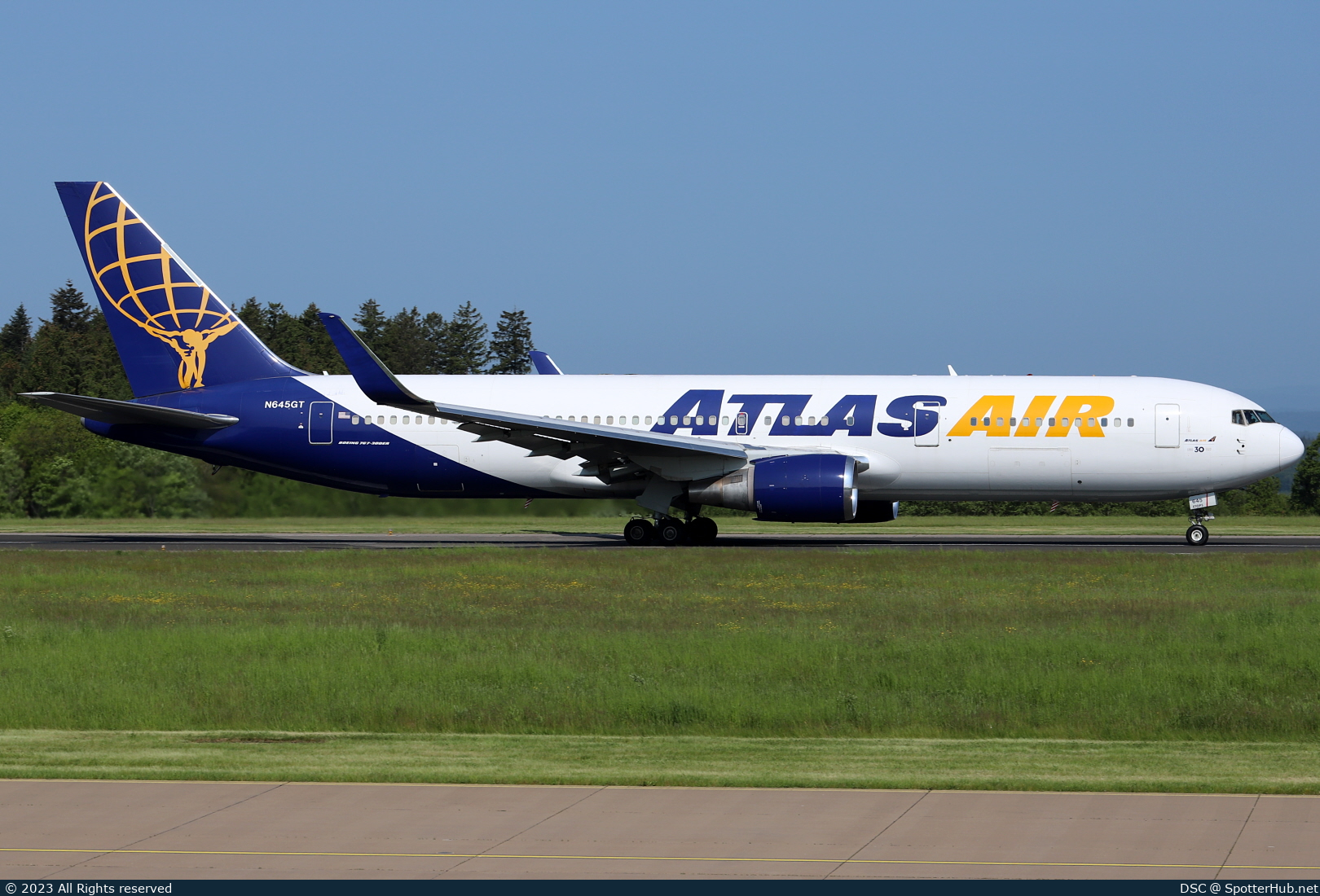 Photo of N645GT - Boeing 767-324(ER) operated by Atlas Air